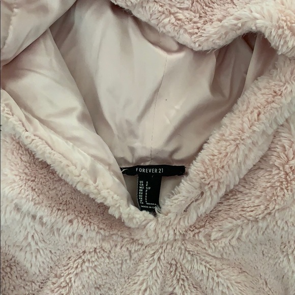 Forever 21 crop hoodie - Picture 2 of 4